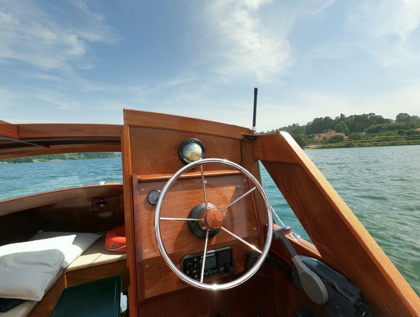 NON STOP TOUR - 2 HOURS - PINHÃO - ALTO DOURO - EAST TOUR - Exclusiveness Highlights