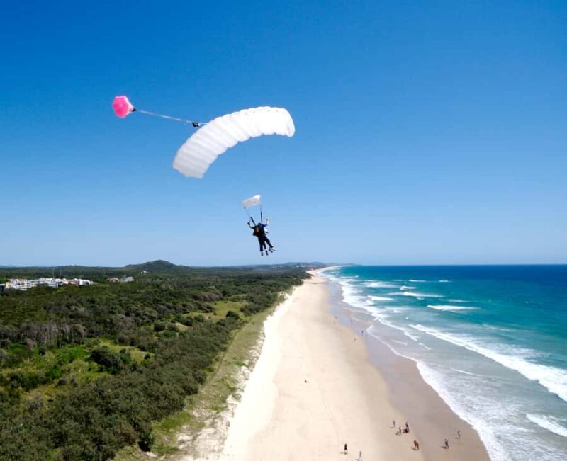 Noosa: Tandem Skydive Experience - An Exciting Introduction to the Experience