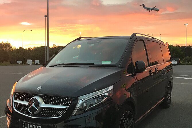 Noosa to Brisbane Airport Private Transfer for 1 to 5 People - Key Points