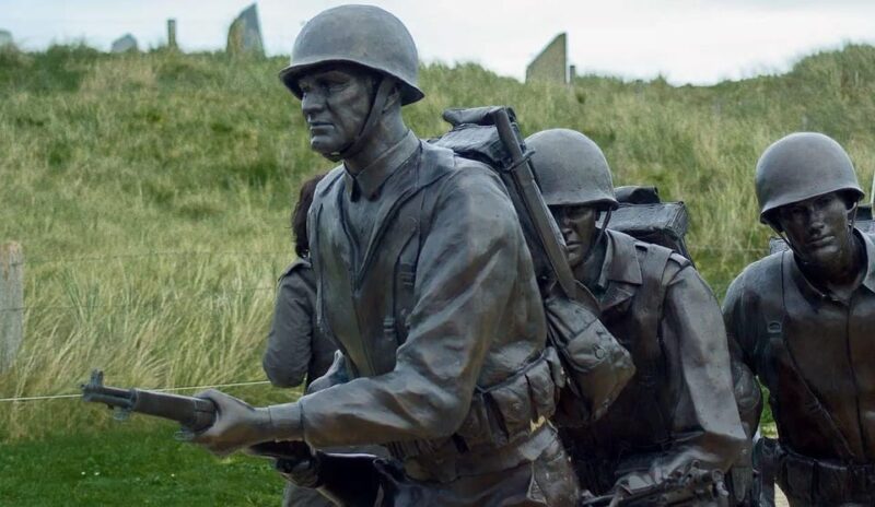 Normandy: Omaha and Arromanches Guided Tour - Arromanches and Mulberry Harbors
