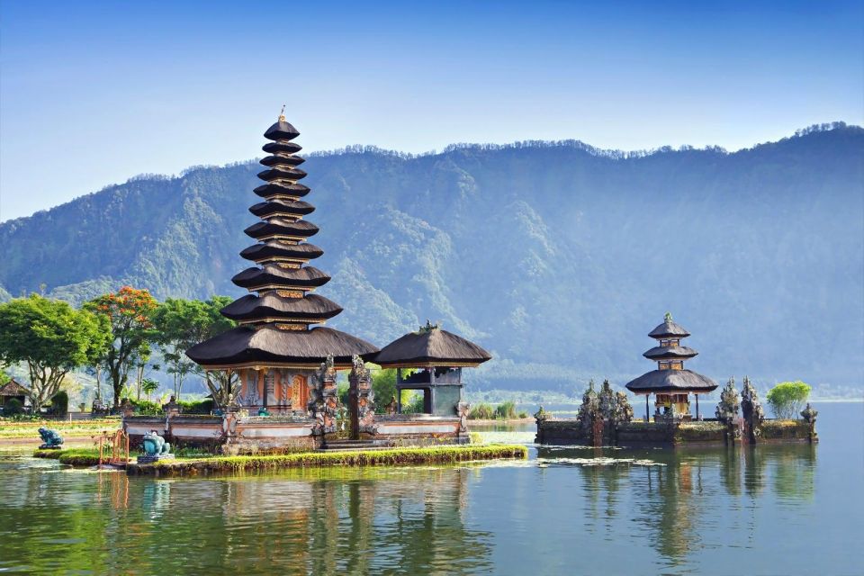 North Bali: Banyumala Waterfall and Ulun Danu Beratan Temple - Itinerary Highlights
