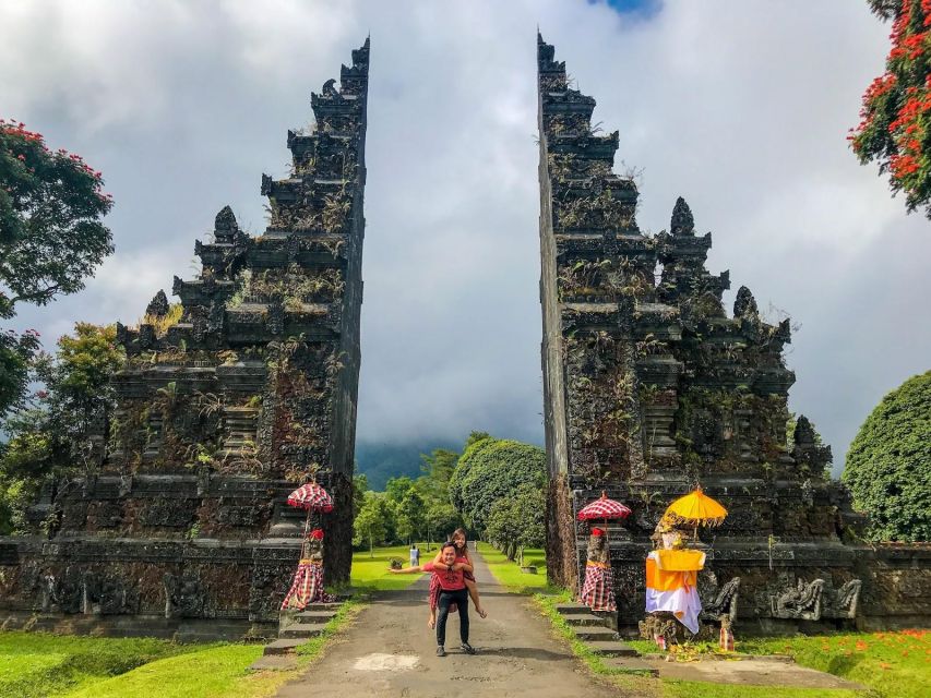 North Bali: Banyumala Waterfall and Ulun Danu Beratan Temple - Ulun Danu Beratan Temple