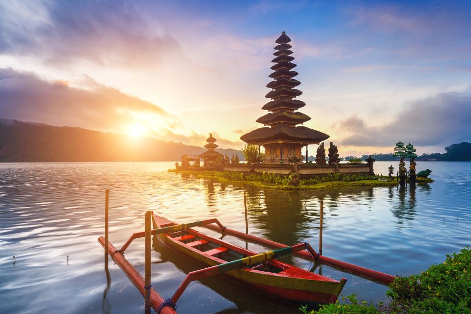 North Bali: Sekumpul Waterfalls and Ulun Danu Temple Tour - Key Points
