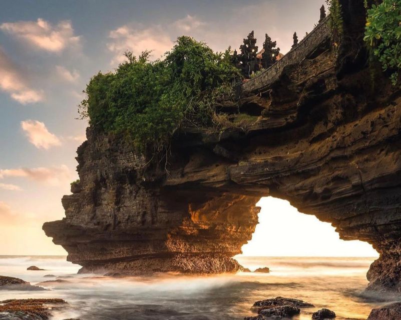 North Bali: Tanah Lot, Ulun Danu, Banyumala, Jatiluwih - Banyumala Waterfalls