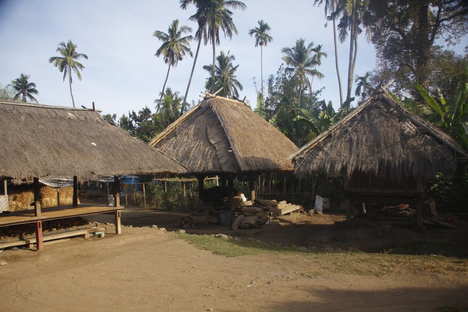 North Lombok: Sendang Gile Waterfall & Senaru Village Tour - Bayan Old Mosque