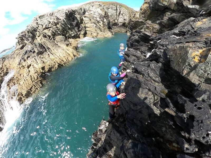 North Wales: Extreme Coasteering with Cliff Climbing & Jumps - Who Is This Tour Best For?