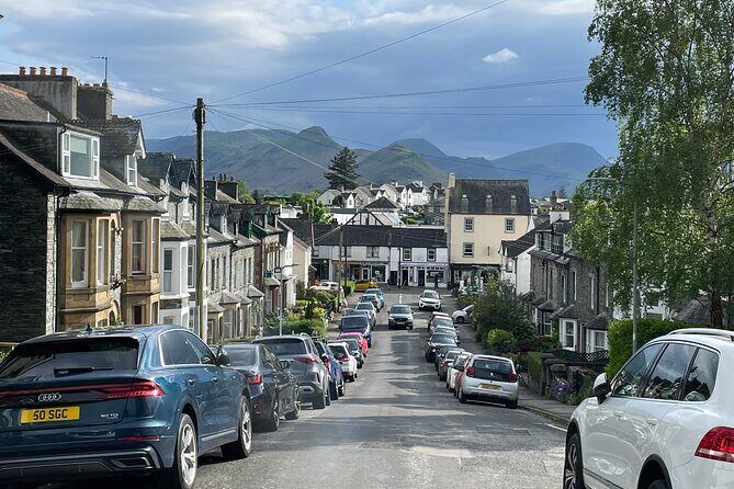 Northern Lake District: Self Guided Walking Tour of Keswick - Art and Coffee Breaks