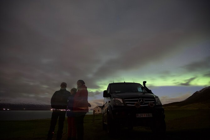 Northern Lights Classic Tour From Akureyri - Tips for a Successful Tour Experience