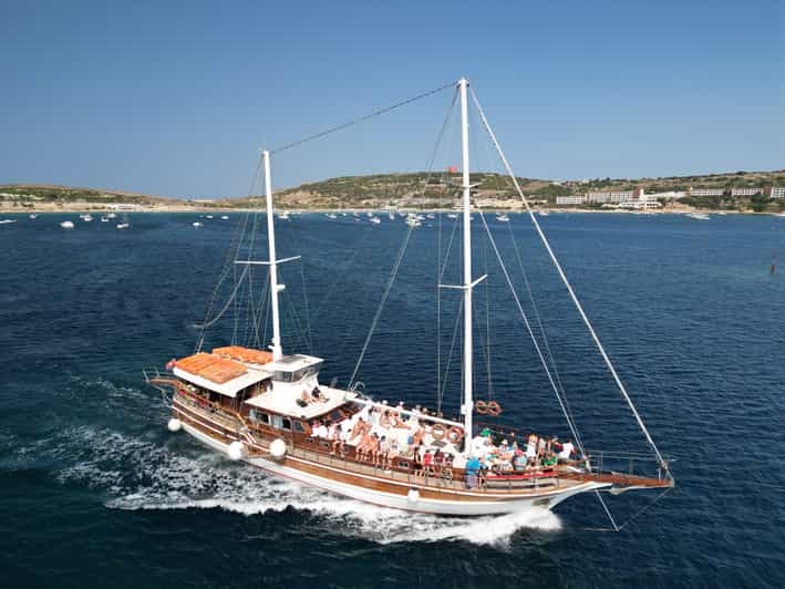 Northern Luxury Cruise , Blue Lagoon, Crystal Lagoon & Gozo - Onboard Experience