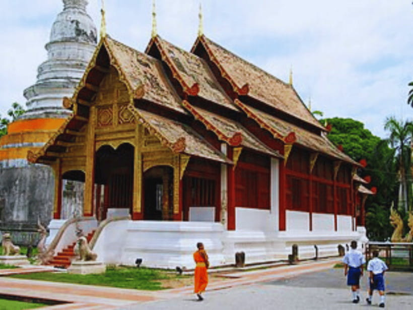 Northern Wonders: Temples & Doi Suthep Tour With Driver - Tour Overview