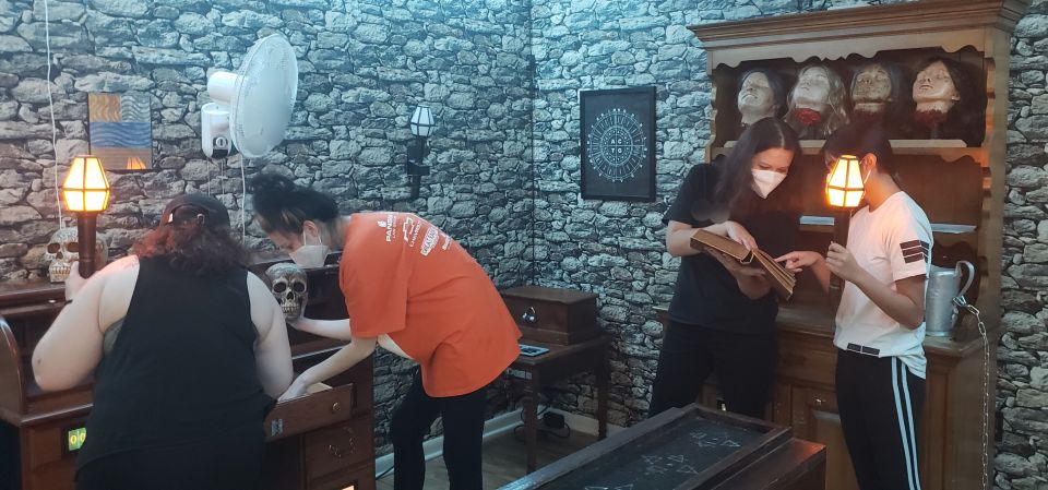 Northfield: Weird Science Live Interactive Escape Room - Immersive Theme and Storyline