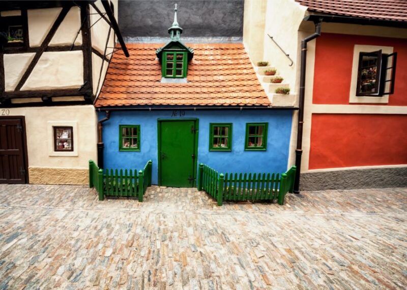 Not an Boring Prague Classic Highlights Tour - Good To Know