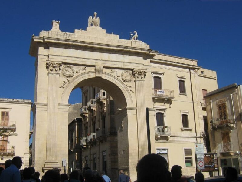 Noto - Pearl of Sicilian Baroque Style - Walking Tour - Exploring Baroque Architecture