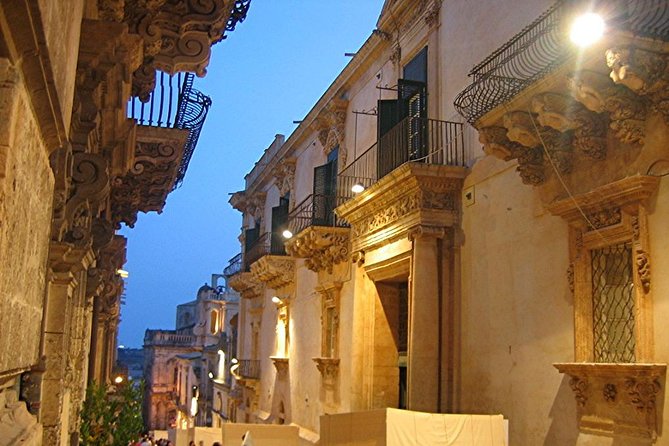 Noto Private Tour From Syracuse With Sicilian "Arancino" - Savoring Sicilian Cuisine