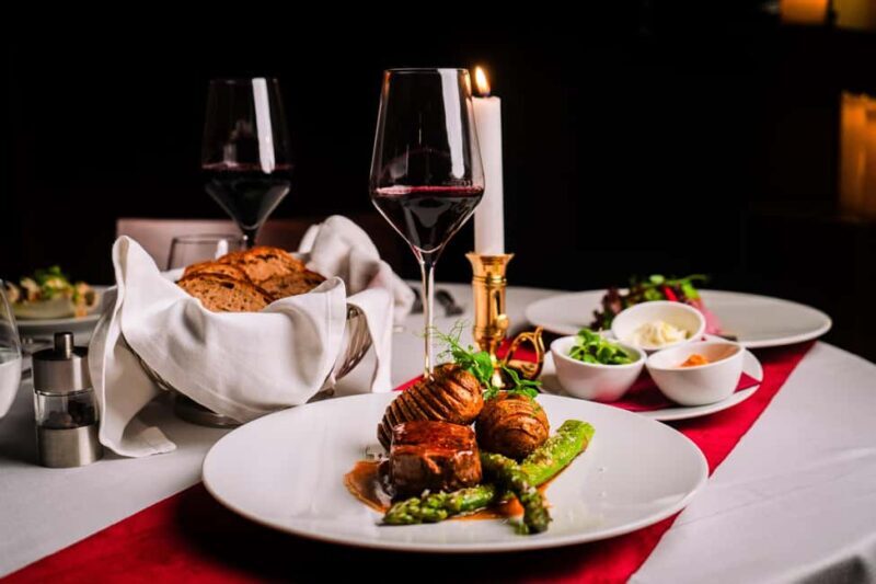 Nuit des Lumières - The Candlelight Dinner Concert in Vienna - Dining in Style: The Five-Course Gourmet Menu