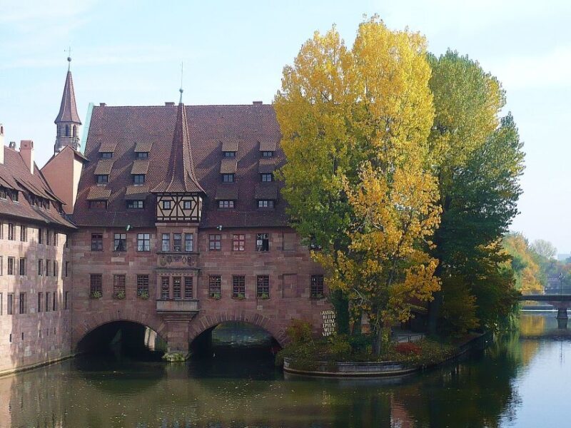 Nuremberg 2-Hour Old Town Highlights Walking Tour in English - Authentic Experiences and Helpful Tips  