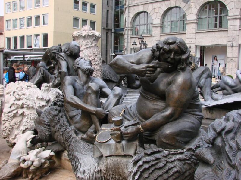 Nuremberg: City Highlights and Culinary Tour With Tastings - Culinary Experiences Awaiting