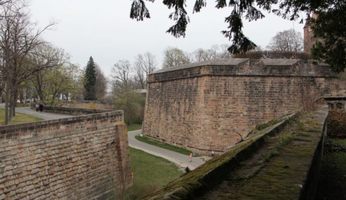 Nuremberg: City Walls Guided Tour - Additional Tips for Visitors
