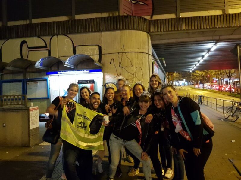 Nuremberg: Private Pub Crawl Tour - Meeting Point Options