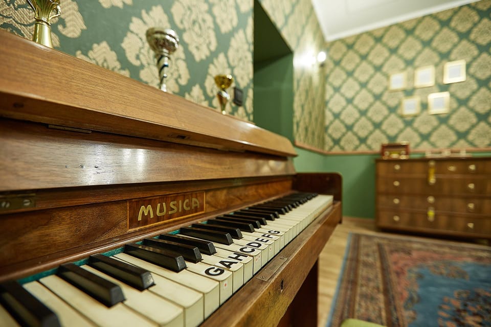 Nürnberg: Sherlock's Case Escape Room Game - What Is the Sherlock’s Case Escape Room Experience?