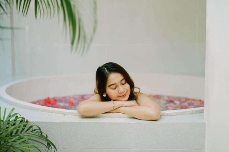 Nusa dua: Luxury Spa Bali Massage, Scrub, Flowerbath 2 hour - Key Points