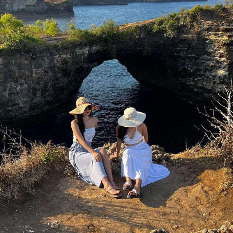 Nusa Penida: 1-Day Snorkeling and Land Tour with Hotel Stay - Discovering Nusa Penida: What the Tour Looks Like