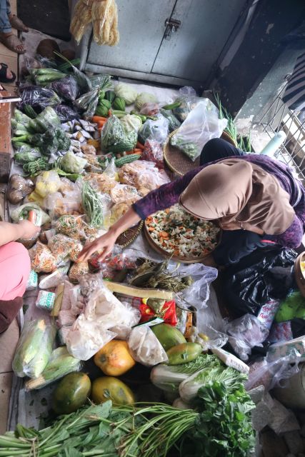 Nusantara Cooking Course and Local Market Tour - Hands-on Cooking Class Experience