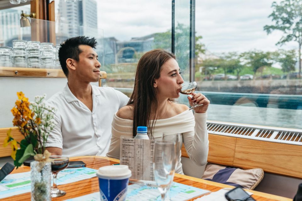 NYC: Around Manhattan Official NYC Architecture Cruise - Accessibility