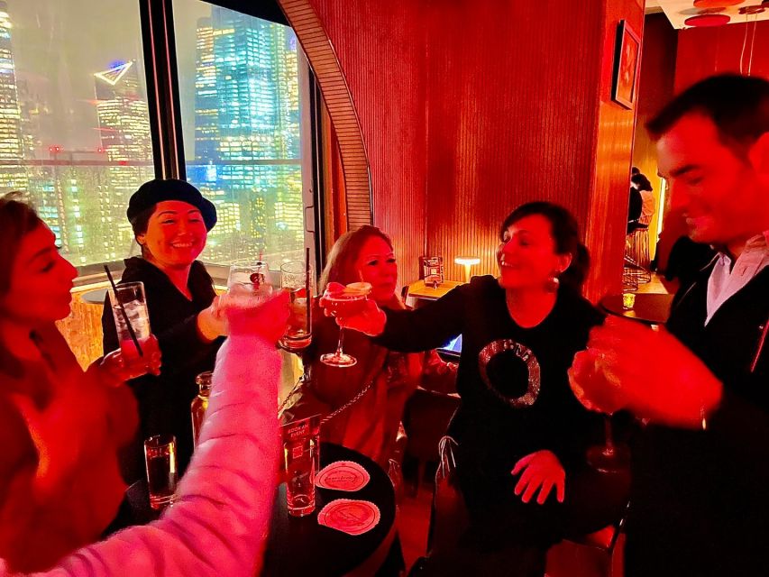 NYC: Bar, Lounge and Rooftop Nightlife Tour - Historic Bars and Pubs
