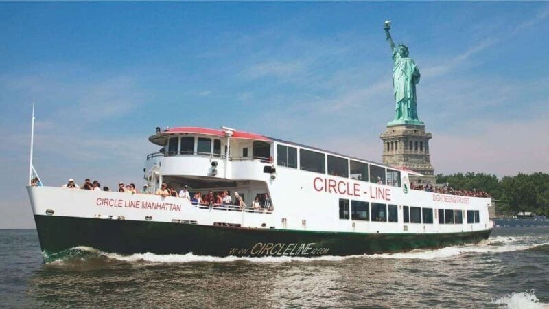 NYC Bundle: Empire State, Big Bus Tour, & Circle Line Cruise - An In-Depth Look at the Experience
