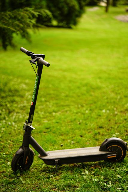 NYC: Central Park E-Scooter Rental - Scooter Specifications and Features