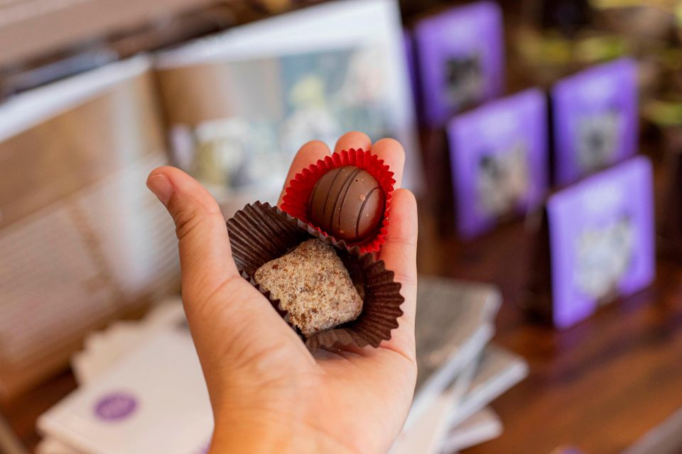NYC: Chelsea and West Village Dessert Walking Tour - Sweet Treats Sampled