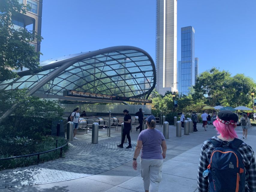 NYC Chelsea Self-Guided Walking Tour & Scavenger Hunt - Explore Chelseas Sights