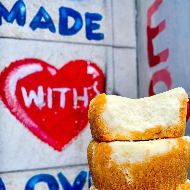 NYC: Chinatown & Little Italy Food Tour with 8 Tastings - Transition into Little Italy