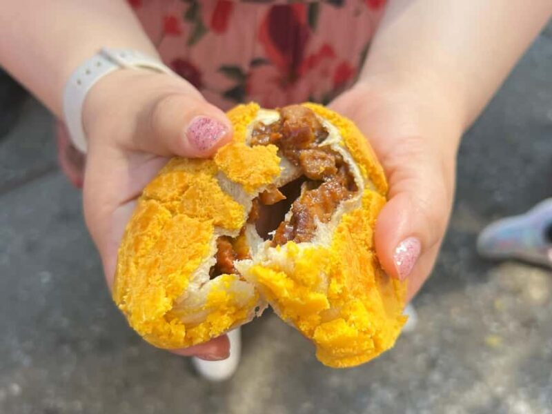 NYC: Chinatown & Little Italy Food Tour with 8 Tastings - Sampling Nolita’s Sweet Finish