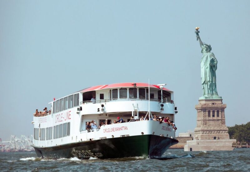 NYC: Circle Line 1.5-Hr Landmarks Skip-The-Box-Office Cruise - An In-Depth Look at the Cruise Experience