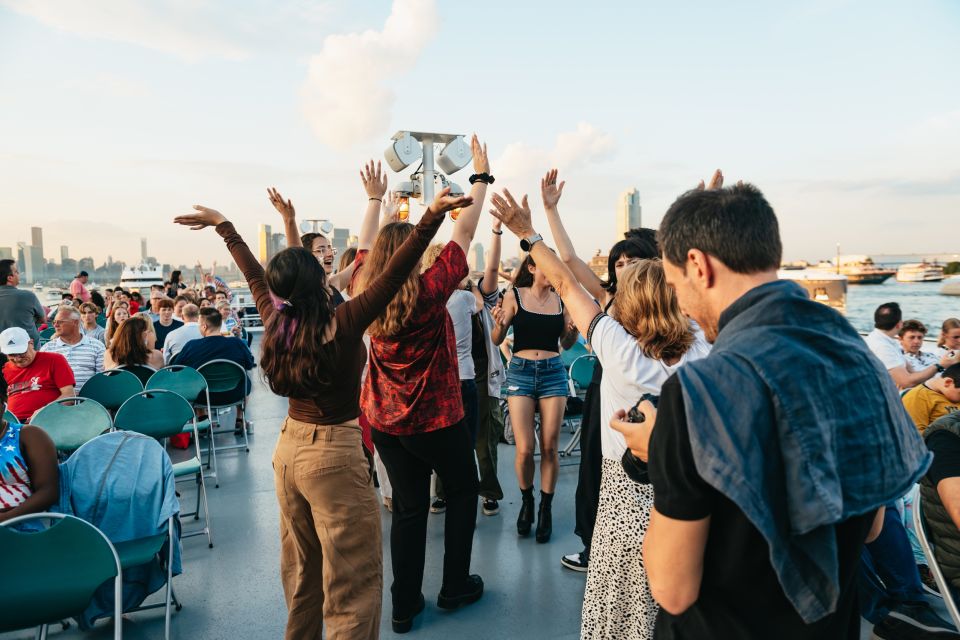 NYC: Circle Line July 4th Fireworks All-Inclusive Cruise - Boarding and Departure