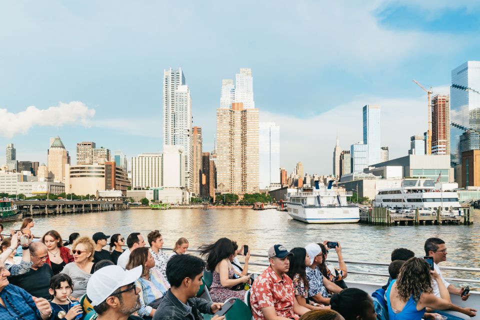 NYC: Circle Line July 4th Fireworks All-Inclusive Cruise - Viewing the Fireworks