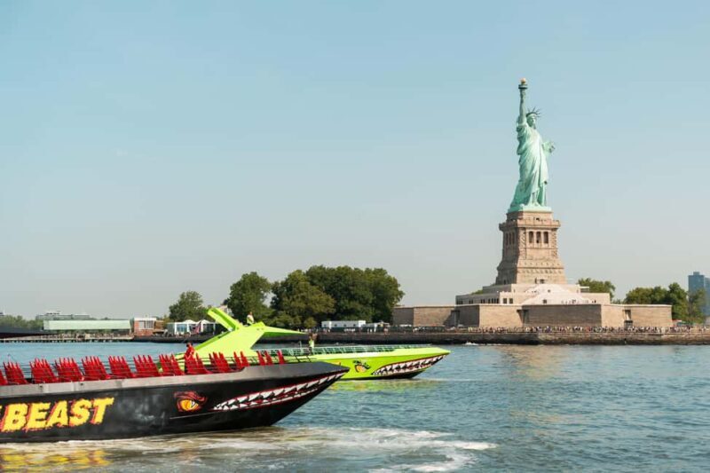NYC: Circle Line "The Beast" Midtown/Downtown Speedboat Ride - Key Points