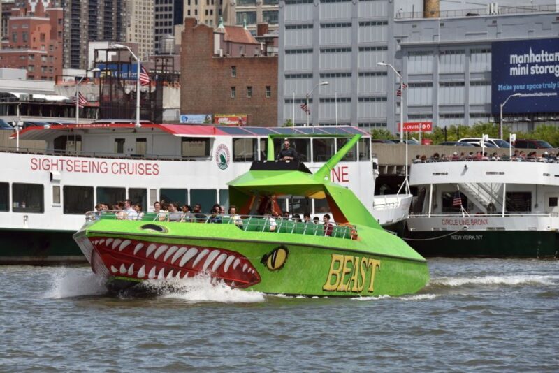 NYC: Circle Line "The Beast" Midtown/Downtown Speedboat Ride - Authenticity and Authentic Experience