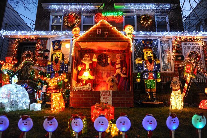 NYC: Dyker Heights Christmas Lights Express from Times Square - Who Would Love This Tour?