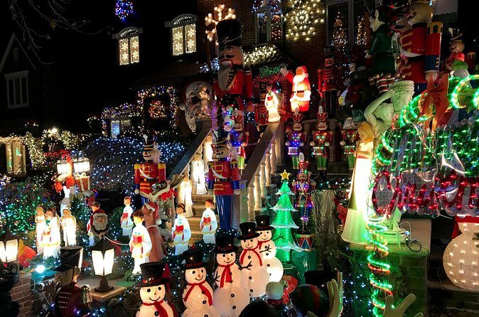 NYC: Dyker Heights Christmas Lights Express from Times Square - FAQ