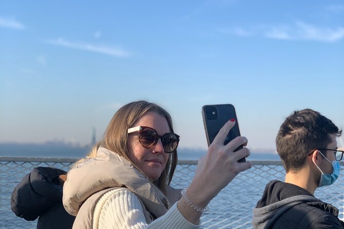 NYC : Guided Excursion by Ferry & View of Statue of Liberty - Meeting and Pickup