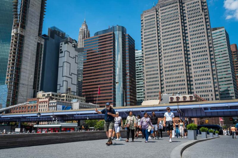 NYC: Half-Day Luxury Bus Tour of Top Highlights - Passing Iconic Skyscrapers and Neighborhoods