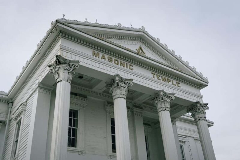 NYC: Hamptons Private Day Tour - Key Points