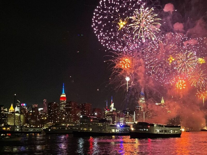 NYC: July 4th Fireworks Cruise with Gourmet Hors Doeuvres - Key Points