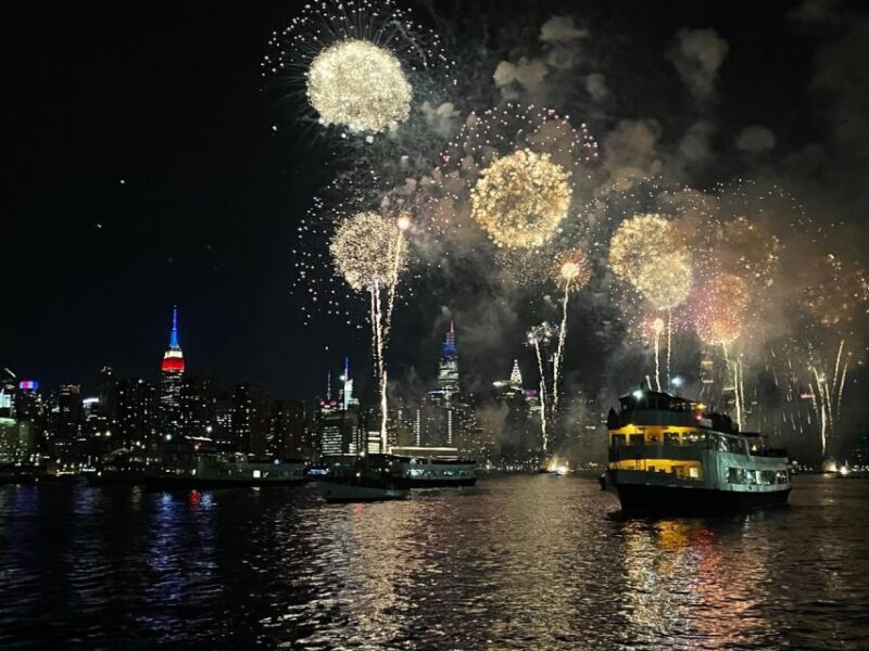 NYC: July 4th Fireworks Cruise with Gourmet Hors Doeuvres - Who Should Consider This Cruise?