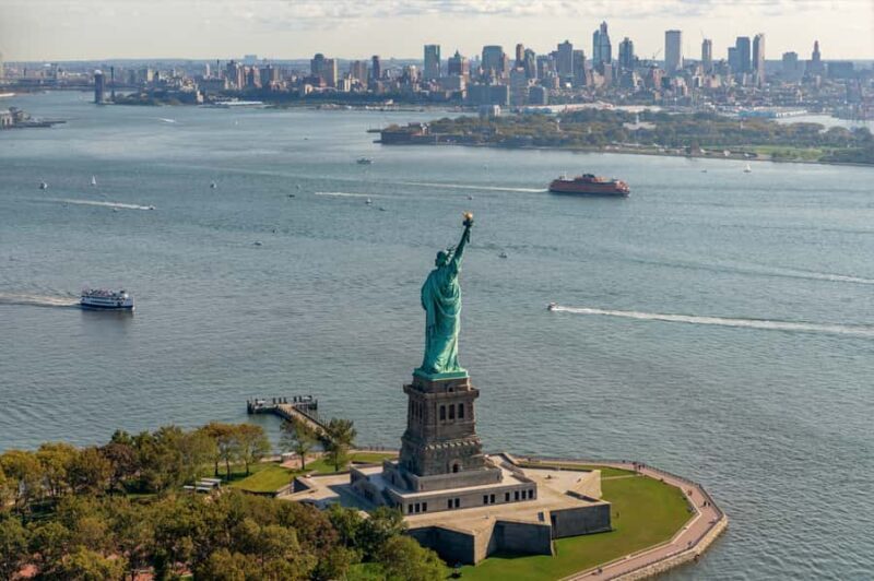 NYC: Manhattan Sightseeing Helicopter Tour - FAQs