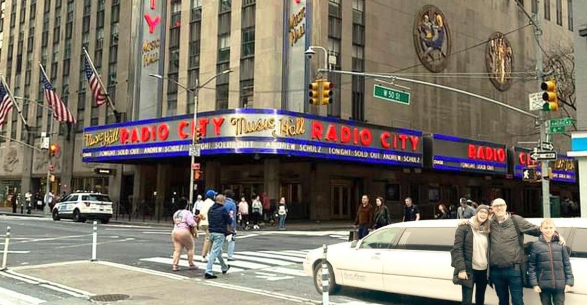 NYC: Private Home Alone 2 Stretch Limousine Tour With Pizza - Key Points