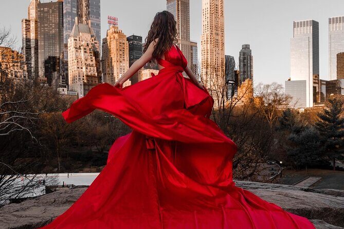 NYC: Professional photoshoot with iconic views - Value for Money